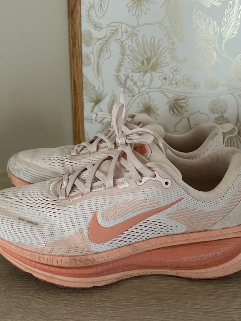 Nike Vomero 18 Running Shoes